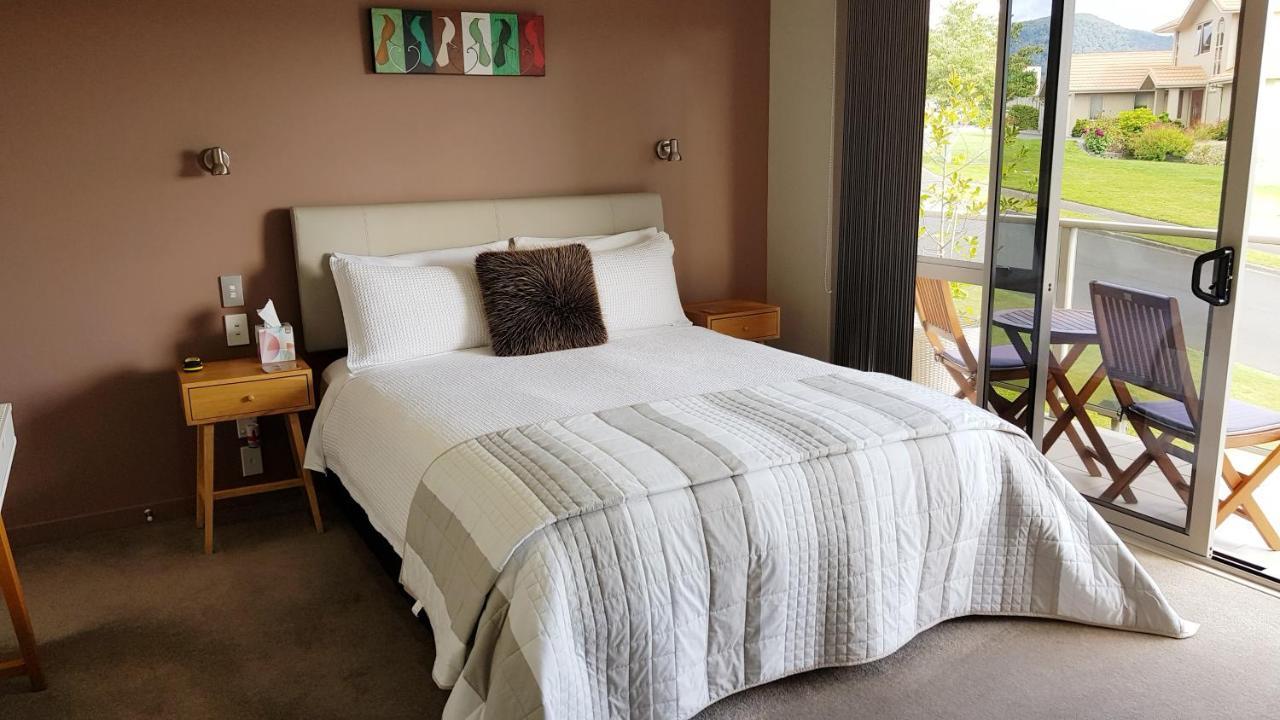 Rotorua Views B&B/Apartment エクステリア 写真