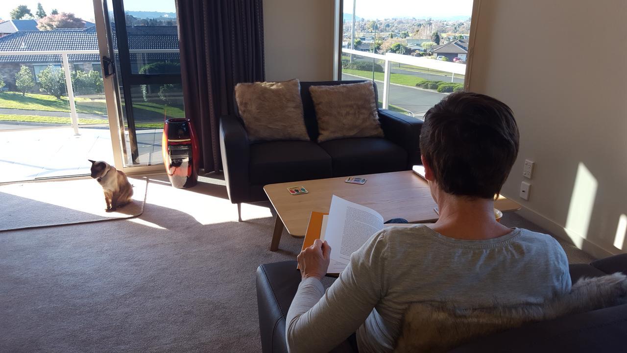 Rotorua Views B&B/Apartment エクステリア 写真