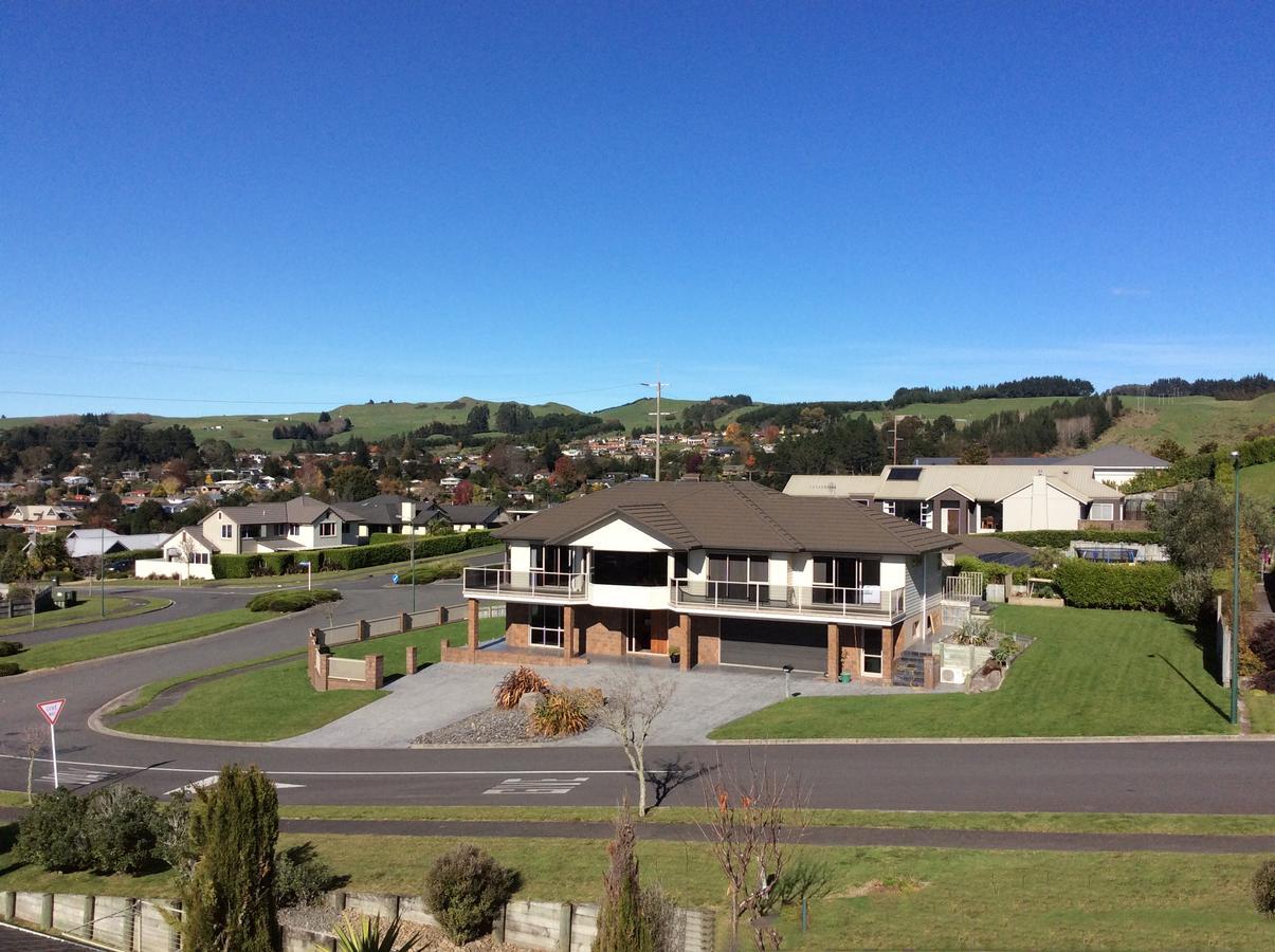 Rotorua Views B&B/Apartment エクステリア 写真